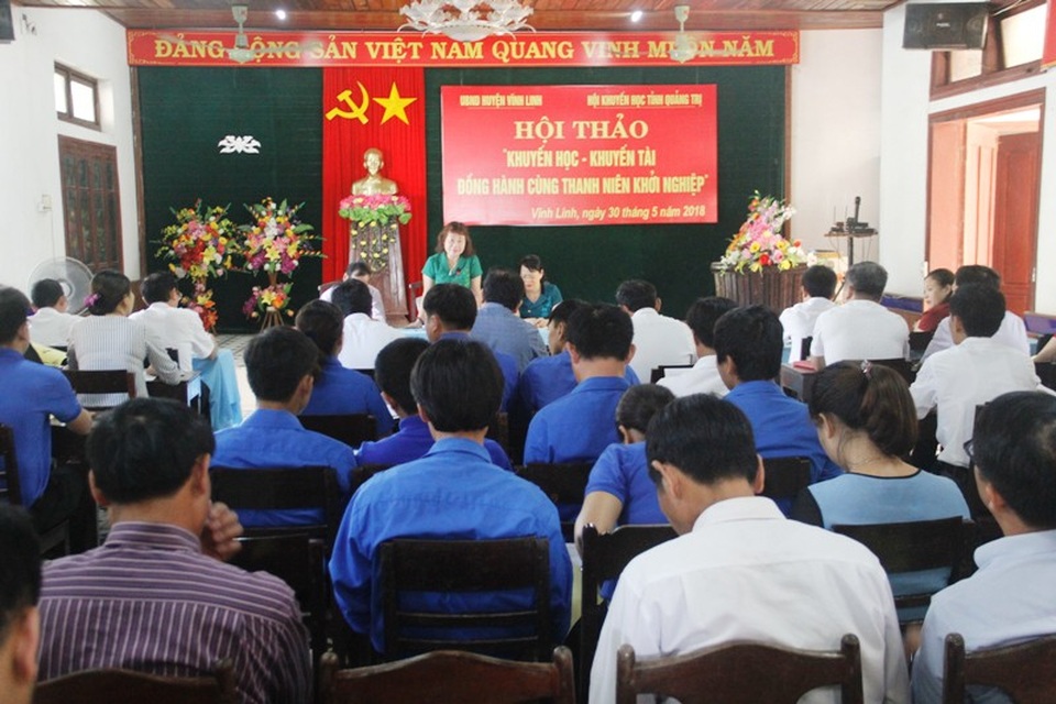 Quảng Trị: Khuyến học, khuyến tài đồng hành cùng thanh niên khởi nghiệp - 1 Hàng trăm thanh niên tham gia Hội thảo “Khuyến học, khuyến tài đồng hành cùng thanh niên khởi nghiệp”