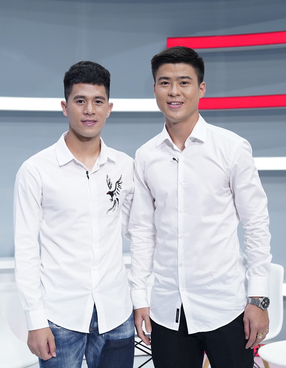 Hai tuyển thủ U23 Việt Nam bị Hari Won chất vấn chuyện “yêu nhau” - 2
Không chỉ là đồng đội ở CLB Hà Nội, Duy Mạnh và Đình Trọng còn thân thiết với nhau ngoài đời