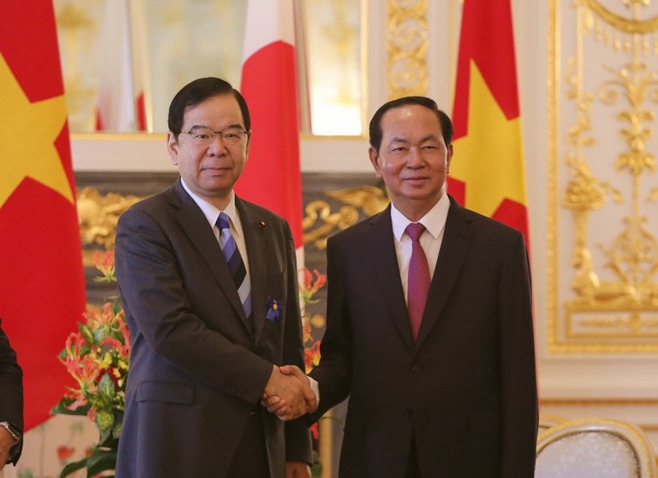 Chủ tịch nước: Quan hệ Việt Nam - Nhật Bản đang ở giai đoạn tốt đẹp nhất - 1 Chủ tịch nước Trần Đại Quang tiếp thân mật Chủ tịch Đảng Cộng sản Nhật Bản Kazuo Shii