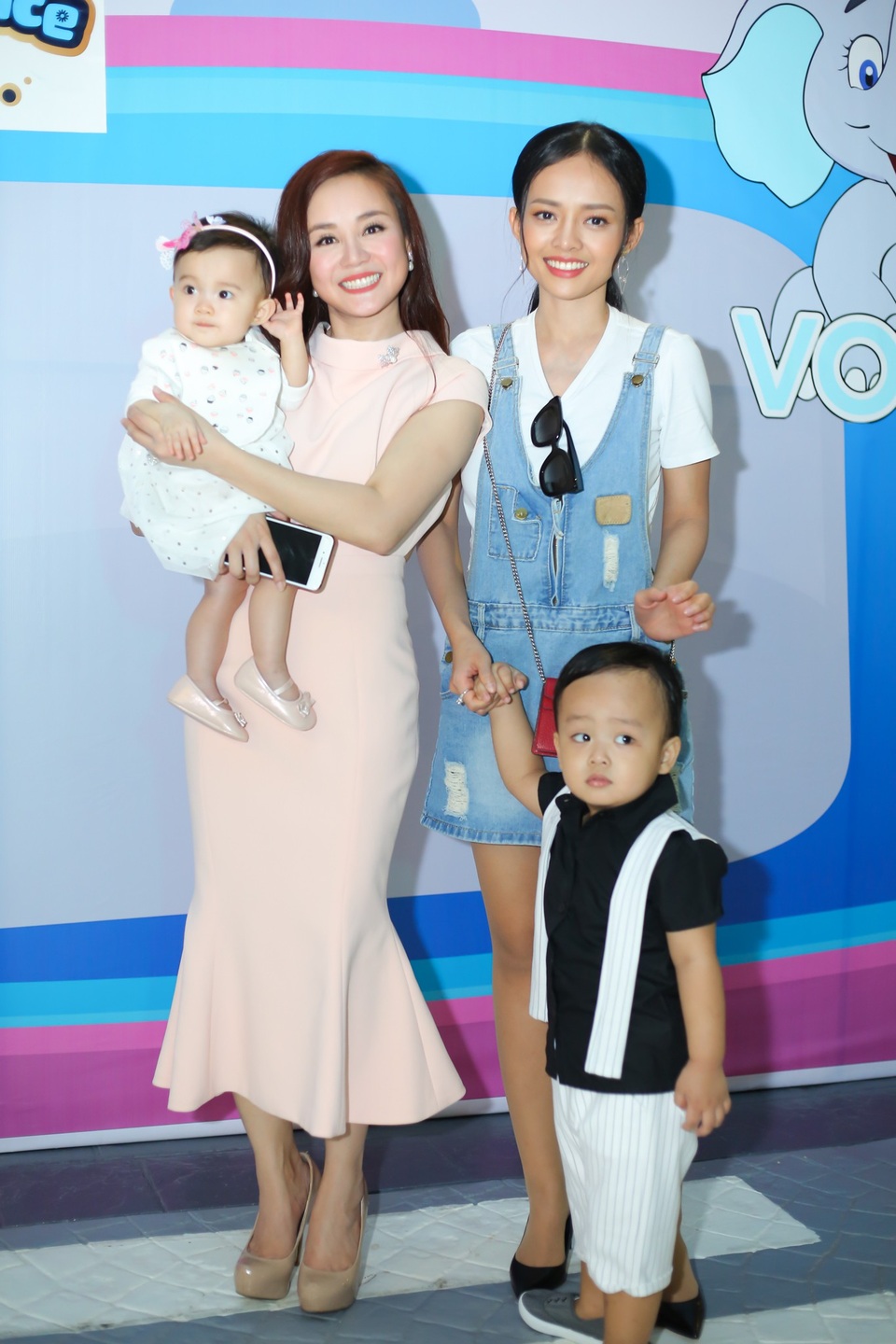 Thanh Trúc chỉ chiêu giúp bé tự lập từ khi lên 2 - 3 Thanh Trúc chỉ chiêu giúp bé tự lập từ khi lên 2 - 3