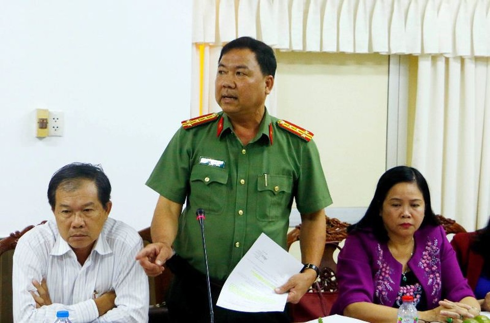 Để dân xây nhà không phép ven sông, chủ tịch xã, phường phải chịu trách nhiệm - 2 Đại tá Trần Ngọc Hạnh - Giám đốc Công an Cần Thơ phát biểu tại cuộc họp