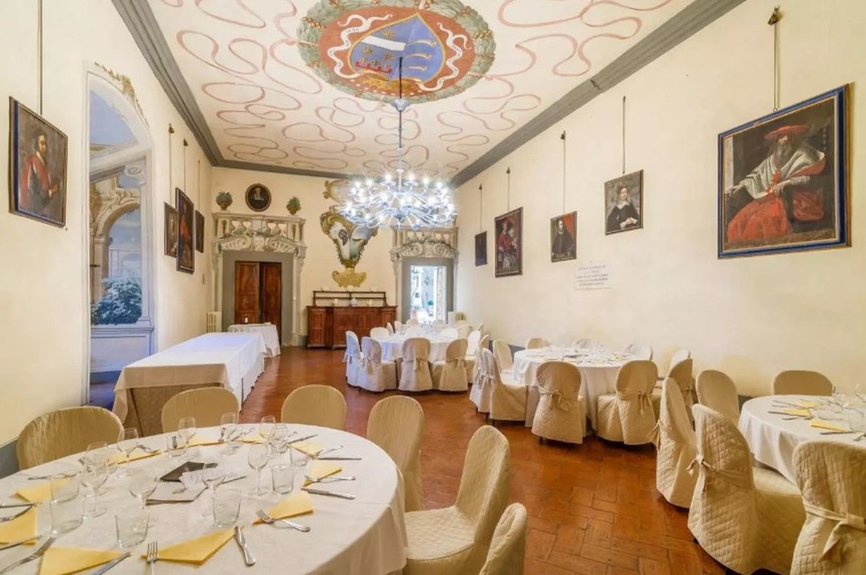 Chiêm ngưỡng tòa lâu đài 600 năm tuổi tuyệt đẹp tại Ý - 4 Chiêm ngưỡng tòa lâu đài 600 năm tuổi tuyệt đẹp tại Ý - 4