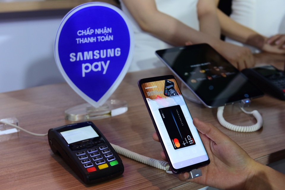 Samsung Pay: Thanh toán di động lên ngôi - 1 Phương thức thanh toán thông qua ứng dụng Samsung Pay đang là lựa chọn tối ưu bởi tính an toàn, tiện lợi và nhanh chóng