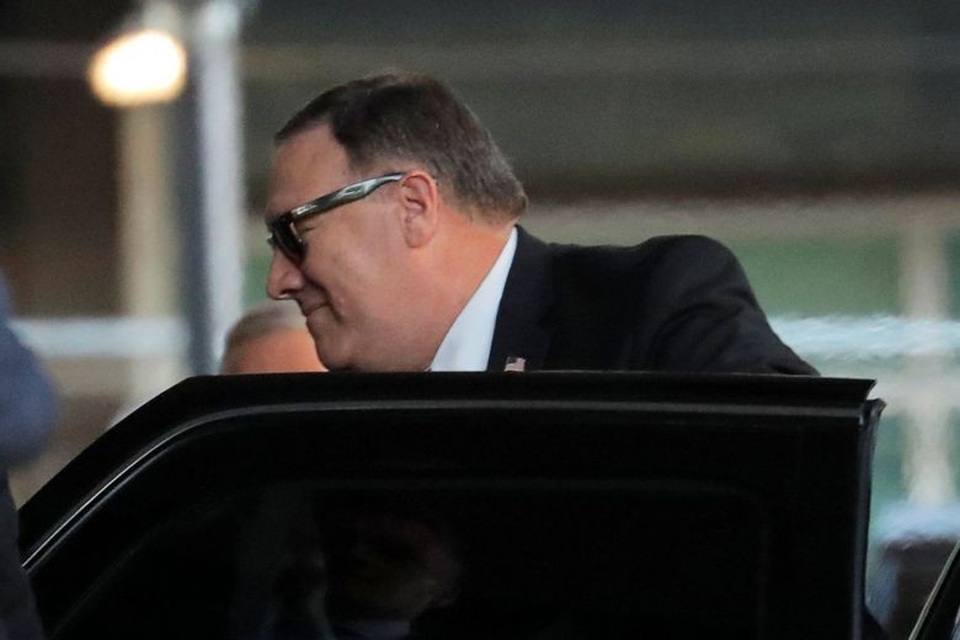 Bữa tối đặc biệt của "trùm" tình báo Triều Tiên tại New York - 1
Ngoại trưởng Mỹ Pompeo đến điểm hẹn trước cho bữa tối tiếp đón ông Kim Yong-chol. (Ảnh: Reuters)