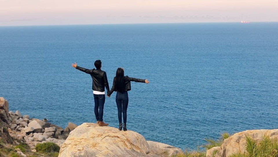 Mỹ Duyên và bạn diễn trong bộ phim.