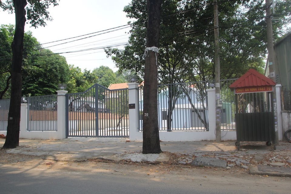 "Điểm danh" hàng chục lô đất công bị bỏ hoang, cho thuê trái phép - 7 Nhà đất tại số 18 Khổng Tử của Saigontourist cũng xảy ra sai phạm về quản lý, sử dụng đất đai