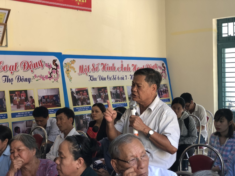 Dân bức xúc vì nhà máy dệt gây ô nhiễm môi trường - 3 Người dân bày tỏ lo lắng tình trạng ô nhiễm môi trường ảnh hưởng sức khỏe cộng đồng