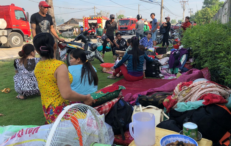 Hỏa hoạn thiêu rụi 50 lán trọ, hàng trăm người mất trắng tài sản - 10