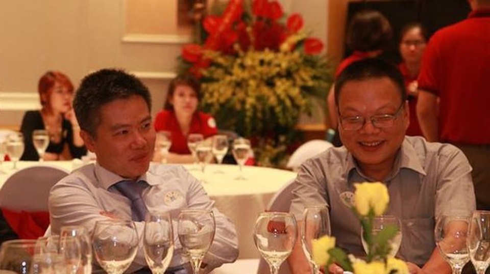 Nguyễn Trung Hà bỏ 32 tỷ đồng cứu Nguyễn Xuân Sơn: 'Siêu' toán học thành siêu giàu - 1
Ông Nguyễn Trung Hà (bên phải)