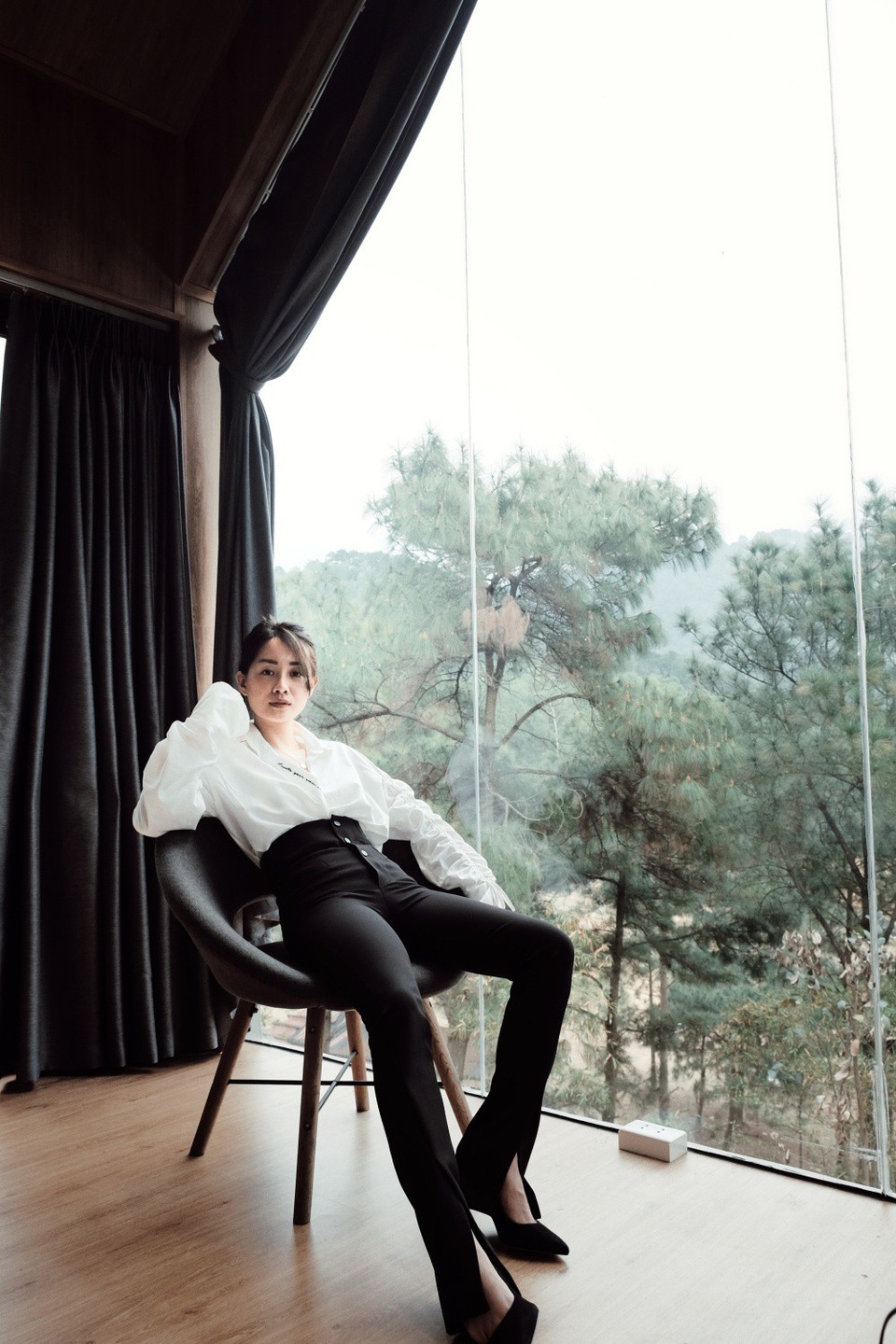 Nữ MC VTV sexy “ngạt thở” với bikini - 9