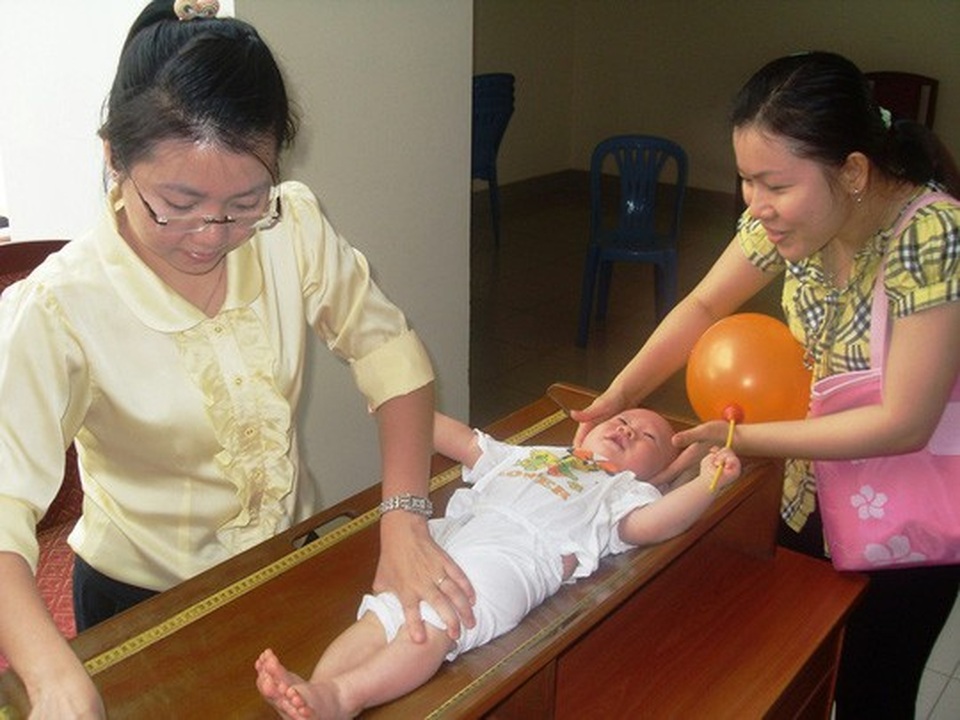 Trẻ biếng ăn: dễ bị rối loạn lo âu, khó hòa nhập - 1