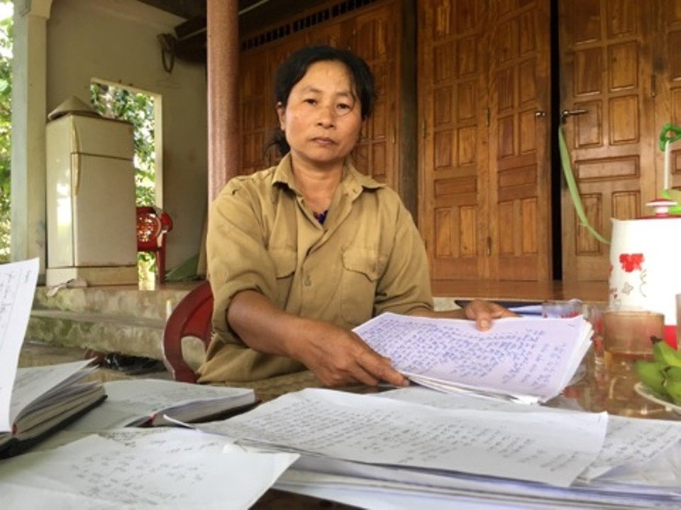 Vụ cấp đất chồng chéo ở Hà Tĩnh: Người dân nguy cơ rơi vào cảnh tù tội! - 2 Gia đình bà Chiến đã gửi đơn đến các cơ quan chức năng nhưng suốt 10 năm vẫn không giải quyết xong