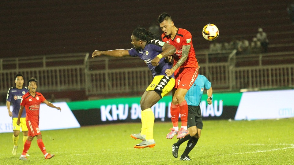 HLV Miura phủ nhận chuyện CLB TPHCM thua đậm là do Công Vinh từ chức - 3 Các cầu thủ của CLB TPHCM rất mạnh mẽ trong hiệp 1, nhưng lại mắc nhiều sai lầm ở hiệp 2 (ảnh: Trọng Vũ)