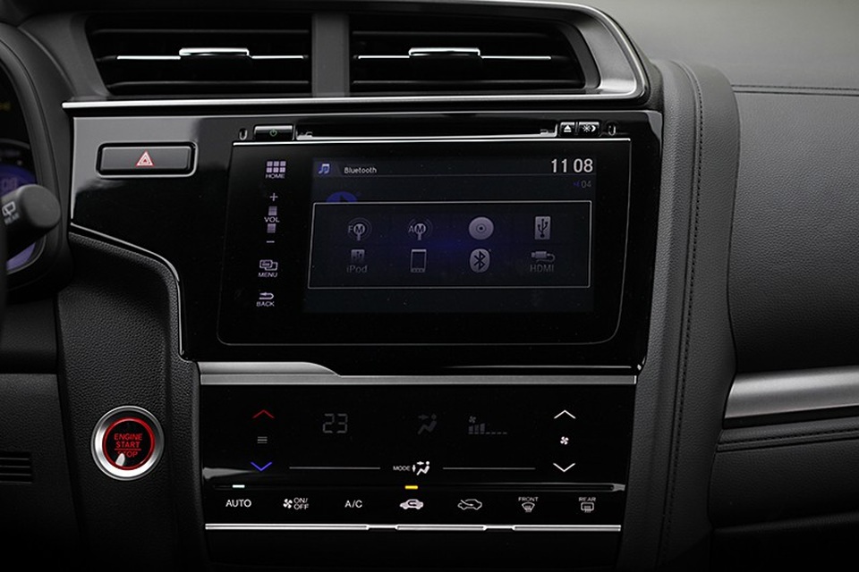 Honda Jazz - “Cú đánh lái bất ngờ” ở phân khúc hạng B - 17 Honda Jazz - “Cú đánh lái bất ngờ” ở phân khúc hạng B - 17