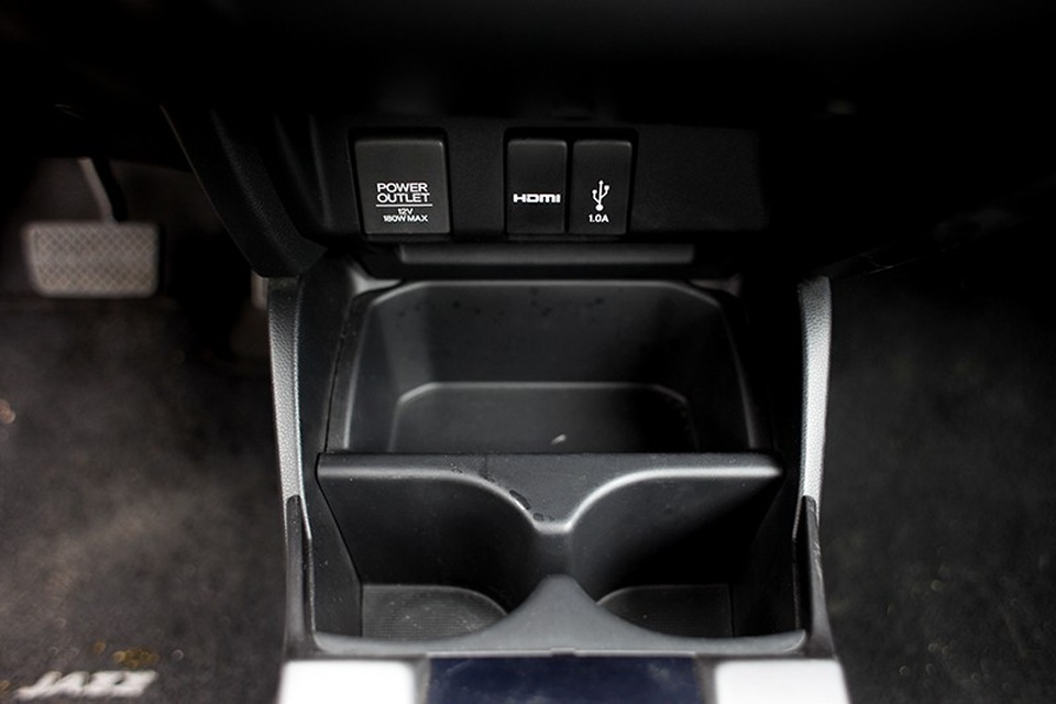 Honda Jazz - “Cú đánh lái bất ngờ” ở phân khúc hạng B - 15 Honda Jazz - “Cú đánh lái bất ngờ” ở phân khúc hạng B - 15