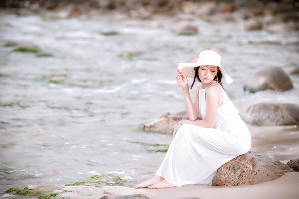 Nữ kế toán viên Nghệ An sở hữu số đo "chuẩn" như người mẫu - 10 Nữ kế toán viên Nghệ An sở hữu số đo "chuẩn" như người mẫu - 10