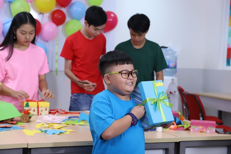 
Tạo cơ hội cho các em tự mình thực hiện những dự án giúp đỡ cộng đồng là điểm độc đáo của Trại hè ILA năm nay.
