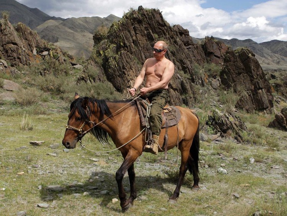 Những khoảnh khắc ấn tượng của Tổng thống Putin - 14 Nhà lãnh đạo Nga cưỡi ngựa ở Siberia. (Ảnh: Reuters)