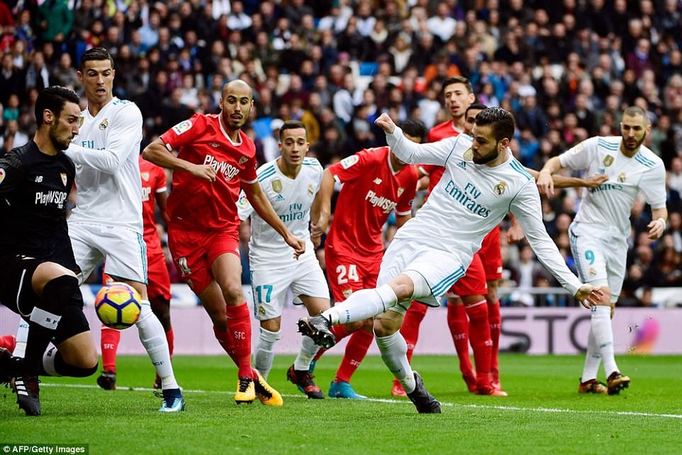 Hậu Siêu kinh điển, Real Madrid tiến bước đến ngôi á quân La Liga - 2
Real Madrid cần 3 điểm trước Sevilla để giành ngôi á quân La Liga