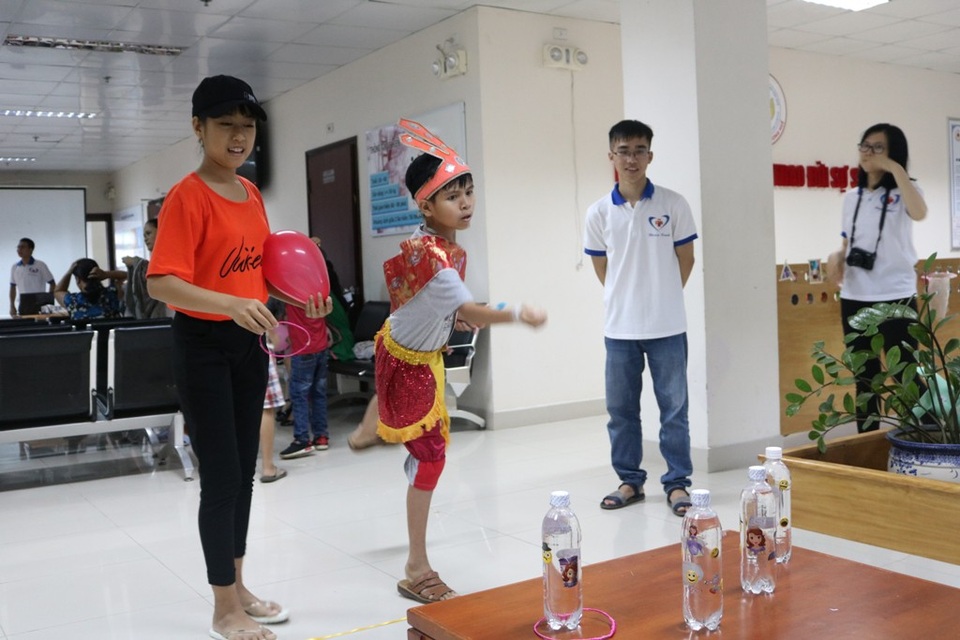 Đem lại niềm vui cho nhiều bệnh nhi tan máu bẩm sinh - 5 Đem lại niềm vui cho nhiều bệnh nhi tan máu bẩm sinh - 5