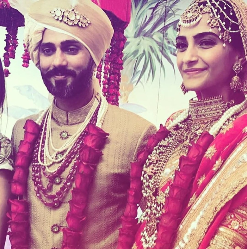 Cô dâu Sonam Kapoor đẹp như mộng trong hôn lễ xa hoa - 17
Sonam Kapoor sẽ cùng chồng dự LHP Cannes vào ngày 14/5 tới.