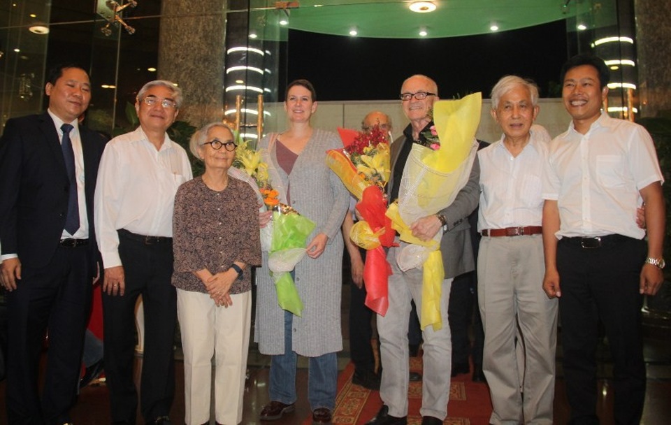 Hai nhà Nobel đến Bình Định dự hội thảo “Khoa học để phát triển” - 3 Giáo sư Finn Kydland là nhà kinh tế học người Na Uy cùng phu nhân đã đến Bình Định. Giáo sư Kydland được trao giải Nobel Kinh tế năm 2004 (cùng với Edward C. Prescott).