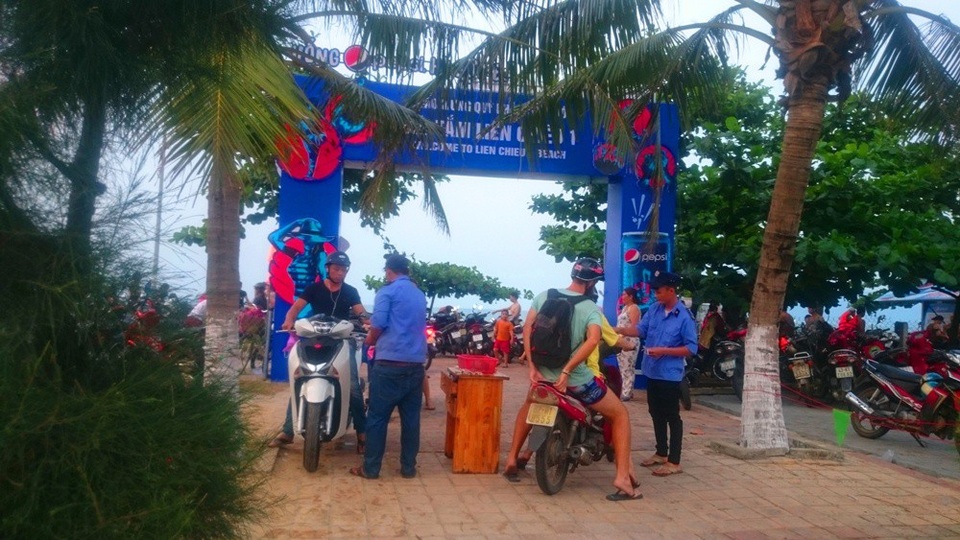 Người người, nhà nhà đi "giải nhiệt" vì cái nóng đầu hè - 3