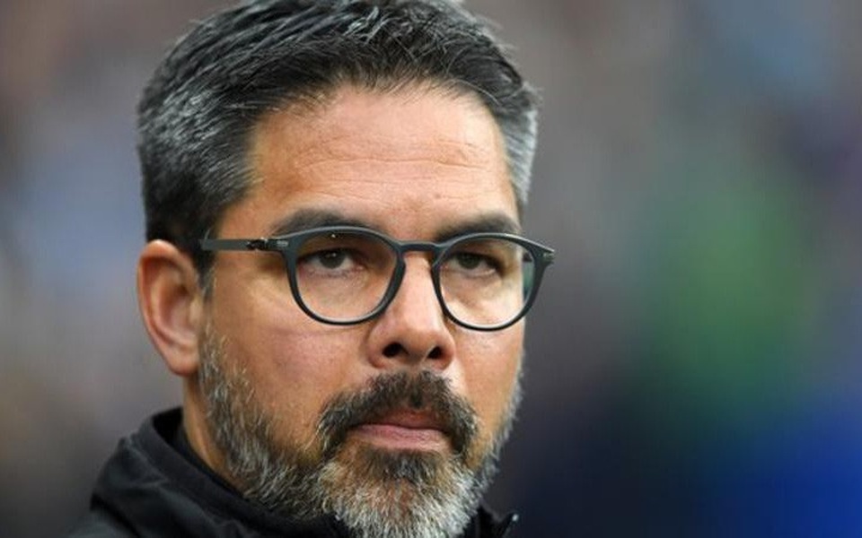 Chelsea có thể khiến cuộc đua tốp 4 "căng như dây đàn"? - 2
David Wagner đang ngồi trên đống lửa khi Huddersfield có khả năng xuống hạng cao