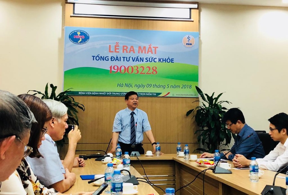Bệnh viện có tổng đài nóng tư vấn, nhắc lịch khám cho bệnh nhân - 1 GS.TS Nguyễn Văn Kính, Giám đốc BV Bệnh Nhiệt đới Trung ương. Ảnh: H.Hải