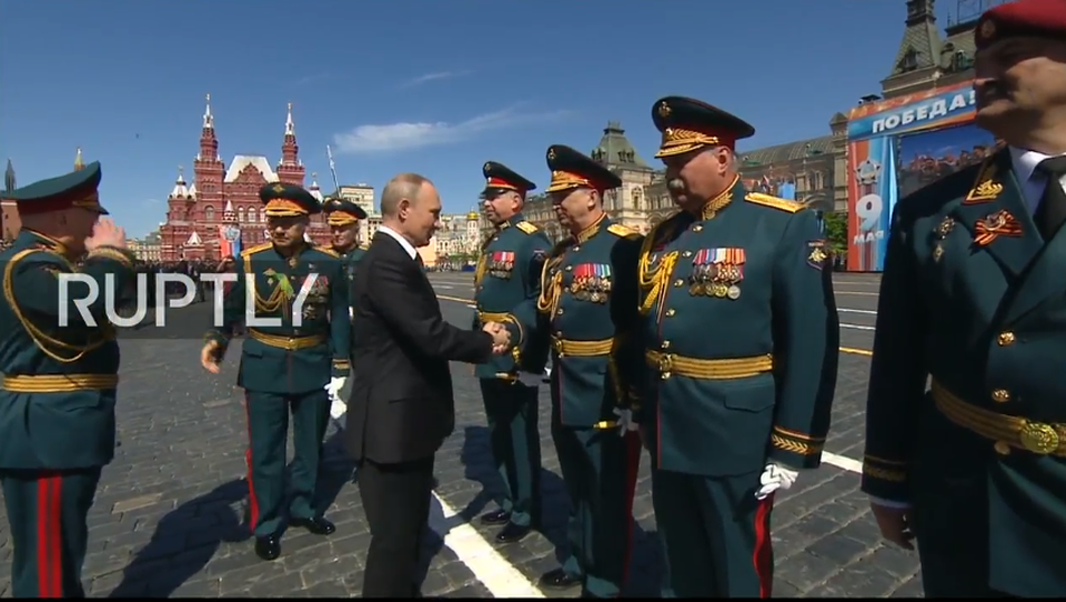 Nga trình diễn hàng trăm khí tài trong lễ duyệt binh mừng ngày Chiến thắng - 1 Nga trình diễn hàng trăm khí tài trong lễ duyệt binh mừng ngày Chiến thắng - 1