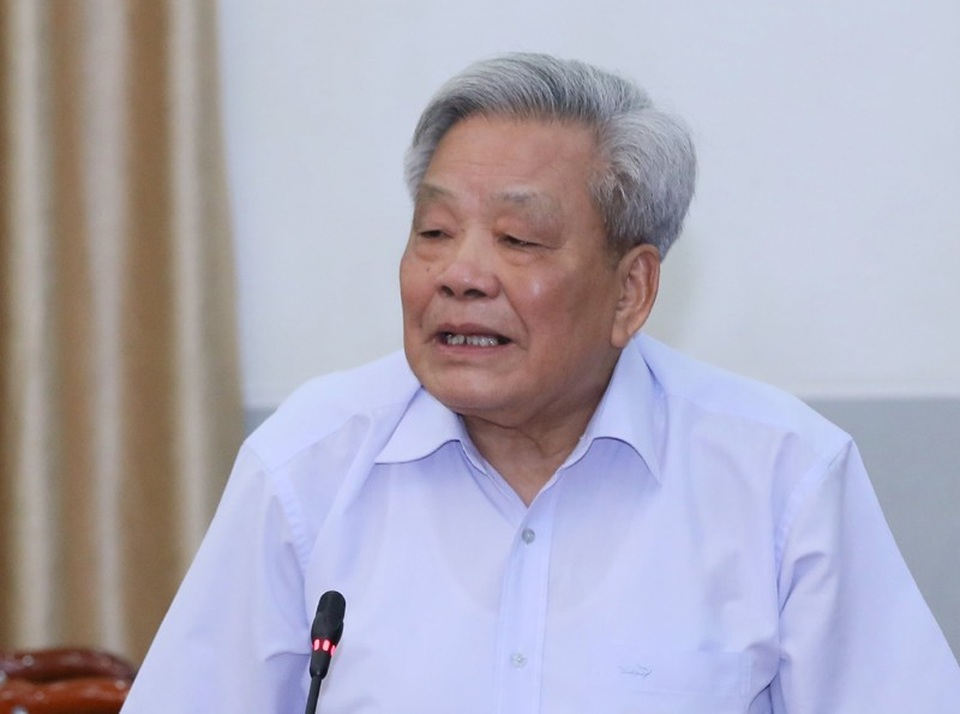 Chuyện mua bán chức quyền và... “nỗi đau nửa ruột” - 1 Ông Nguyễn Túc: Trung ương cần đánh giá cụ thể chuyện mua bán chức quyền hiện đến đâu, ở mức nào.
