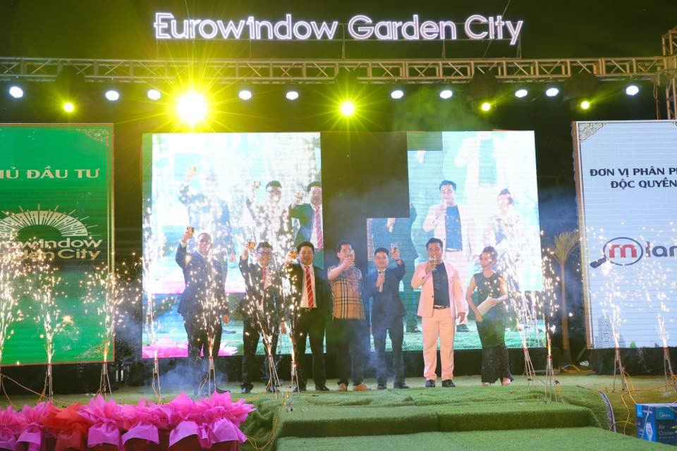 Lý Hùng cùng dàn sao “đổ bộ” event tại Thanh Hóa - 2 Lý Hùng là đối tác thân thiết và cũng là nhà đầu tư dự án