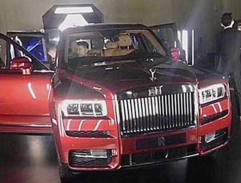 Hình ảnh đầu tiên của Rolls-Royce Cullinan SUV - 1 Hình ảnh đầu tiên của Rolls-Royce Cullinan SUV - 1