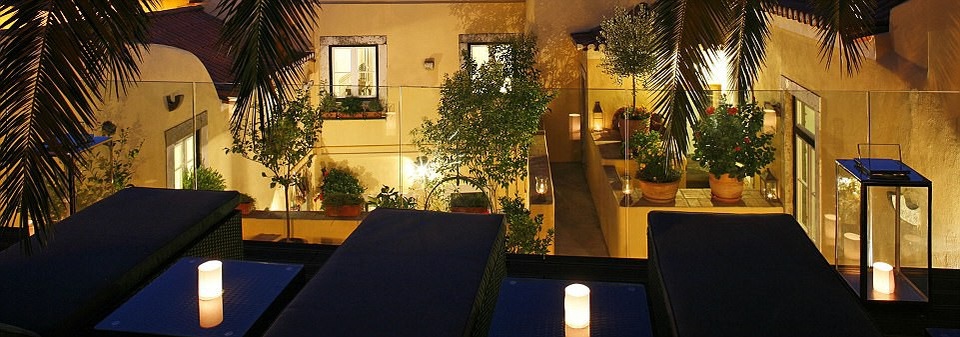 
Nữ ca sỹ 58 tuổi sẽ sống cùng 4 đứa con nuôi tại đây trong khi con gái đầu lòng của cô sống ở Mỹ còn con trai thứ 2 sống ở Anh
