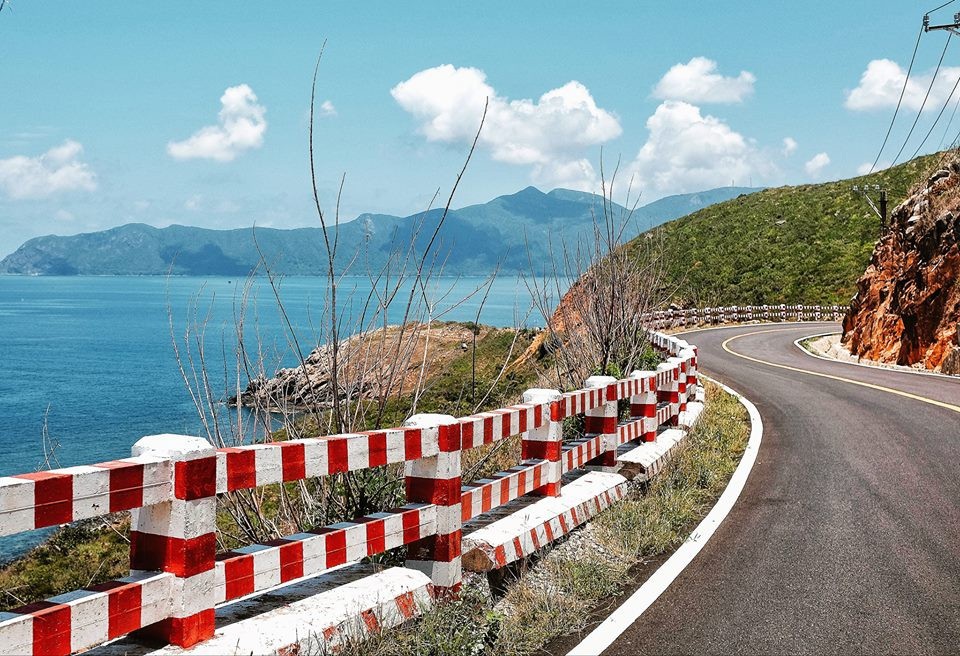 Trong chuyến đi, hòn đảo ấn tượng nhất với nữ phượt thủ này là Côn Đảo, tỉnh thành có biển và những con đường ven biển tuyệt nhất chính là Phan Rang, Phan Thiết, nơi thú vị nhất miền Tây là An Giang, còn địa điểm sống ảo dễ nhất không đâu khác chính là Hội An.