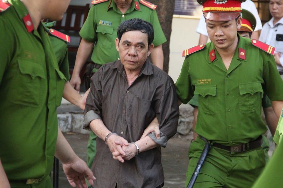 Tử hình nguyên Trưởng ban Bồi thường GPMB quận Tân Phú - 1 Thi Danh lãnh án tử hình.