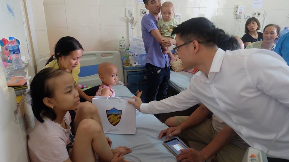Chung tay giúp bệnh nhi nghèo bệnh viện Châm cứu - 1 Chung tay giúp bệnh nhi nghèo bệnh viện Châm cứu - 1