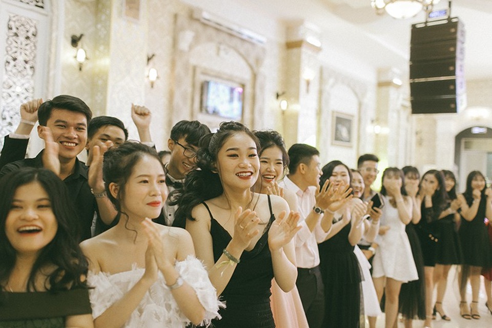 Teen cuối cấp phố núi dự Prom sang trọng như tiệc Hoàng gia - 11 Teen cuối cấp phố núi dự Prom sang trọng như tiệc Hoàng gia - 11