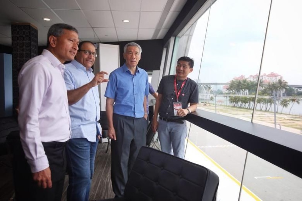 Singapore sẵn sàng chi 15 triệu USD cho hội nghị Mỹ-Triều - 1
Thủ tướng Singapore Lý Hiển Long (áo xanh) - Ảnh: Straits Times