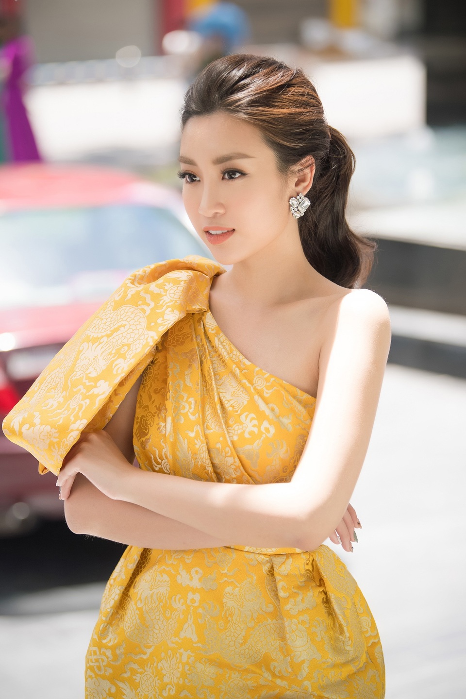 Nhan sắc rạng ngời của Hoa hậu Bùi Bích Phương, Hà Kiều Anh, Đỗ Mỹ Linh - 6 Nhan sắc rạng ngời của Hoa hậu Bùi Bích Phương, Hà Kiều Anh, Đỗ Mỹ Linh - 6