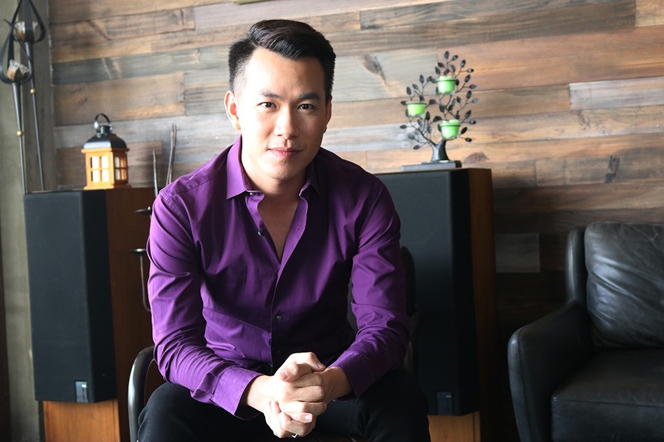 Hồ Trung Dũng: “Nếu tôi có cưới khán giả cũng không biết” - 2 Hồ Trung Dũng: “Nếu tôi có cưới khán giả cũng không biết” - 2