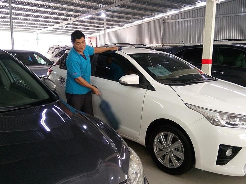 
Ô tô cũ lẫn ô tô mới đều thiếu khiến khách hàng chịu thiệt. Ảnh: Quang Huy
