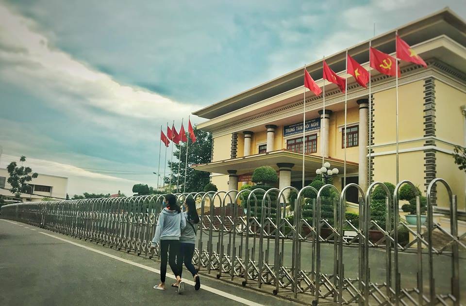 
Trung tâm hội nghị, một trong những điểm nóng, sáng nay đã bình yên.
