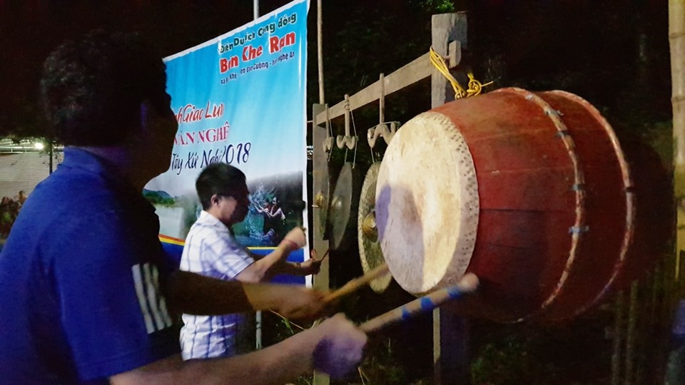 Khám phá miền Trà Lân xứ Nghệ - 13 ... đánh cồng chiêng.