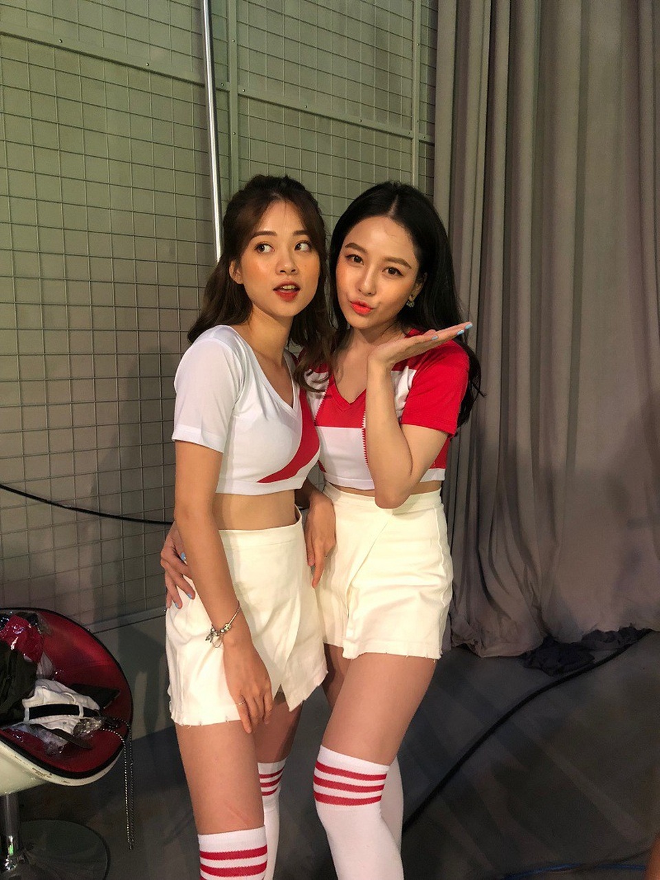 Dàn hot girl Việt nóng bỏng cổ vũ VCK World Cup 2018 - 1 Dàn hot girl Việt nóng bỏng cổ vũ VCK World Cup 2018 - 1