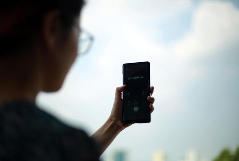 Vui buồn tình trên mạng: Nỗi đau tình ảo - 1
Tin “tình ảo”, nhiều phụ nữ ngậm quả đắng