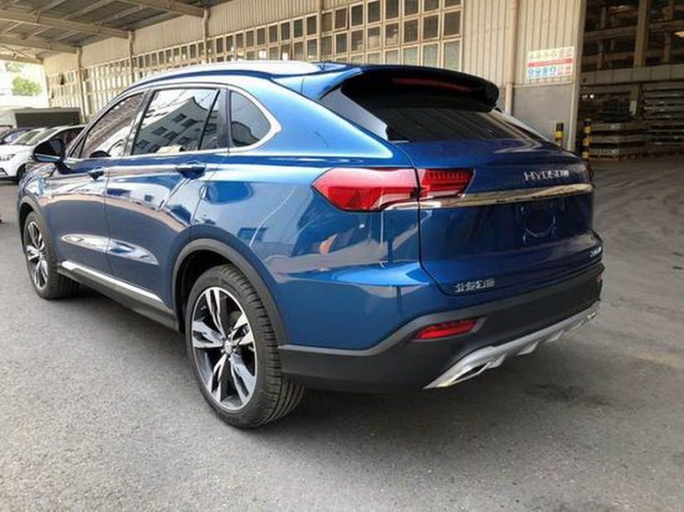 Diện kiến mẫu SUV Trung Quốc nhái Lamborghini Urus - 9 Diện kiến mẫu SUV Trung Quốc nhái Lamborghini Urus - 9