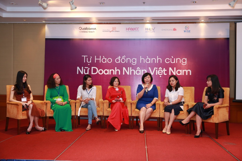 Dự án DevelopHer tăng “sức mạnh” cho nữ doanh nhân Việt - 2
Các nữ doanh nhân Việt Nam chia sẻ về trải nghiệm của mình trên con đường xây dựng doanh nghiệp.