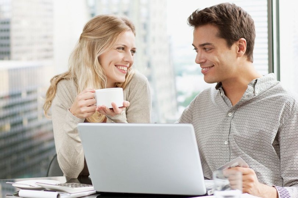 Yêu thầm đồng nghiệp suốt 2 năm mà không dám thổ lộ - 1 Yêu thầm đồng nghiệp suốt 2 năm mà không dám thổ lộ - 1