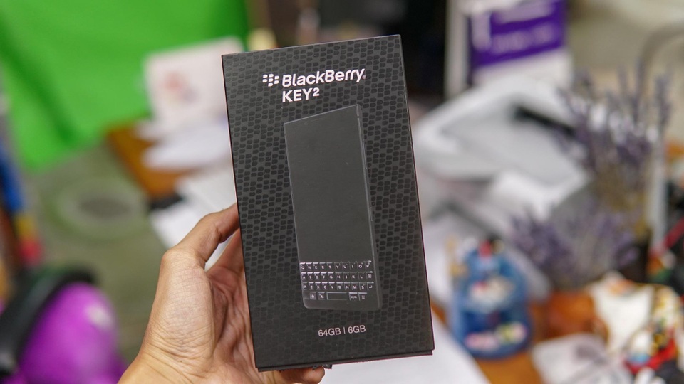 Blackberry KEY2 là mẫu sản phẩm được xem là phiên bản nâng cấp hoàn hảo của mẫu KeyOne trước đó. Sản phẩm này ra mắt vào ngày 10/6 vừa qua tại một sự kiện diễn ra ở New York.